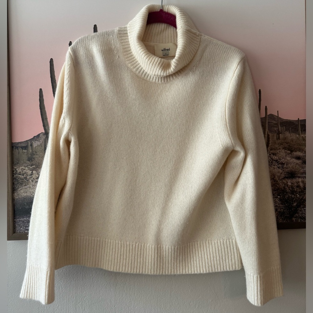 Aritzia Wilfred Cashmere Sweater